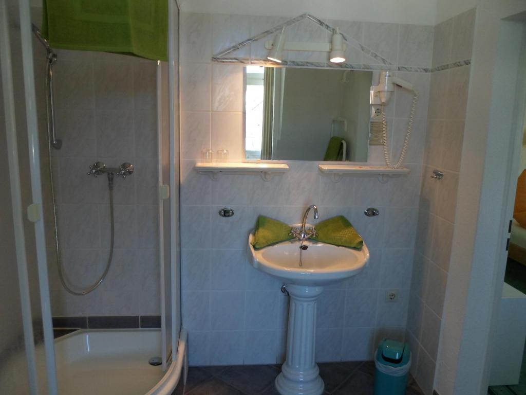 Hotel Schloonsee Garni Seebad Bansin Habitación foto